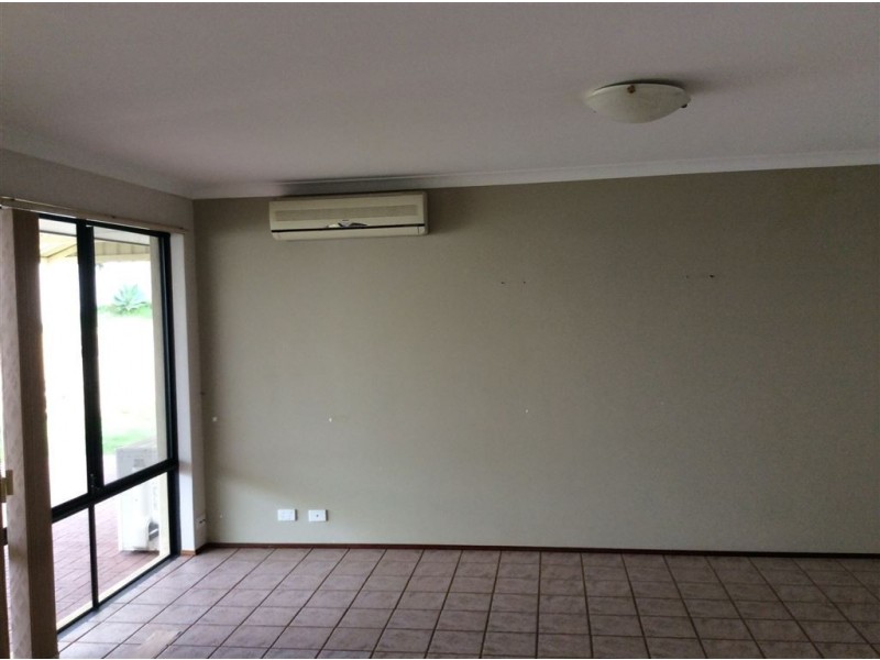 9 Cavendish Green, College Grove WA 6230