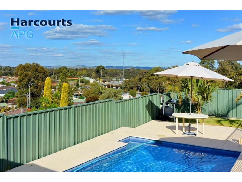 8 Charman Place, Australind WA 6233