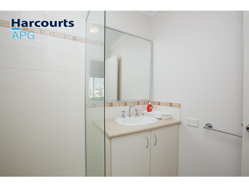 15 Murtin Road, Dalyellup WA 6230