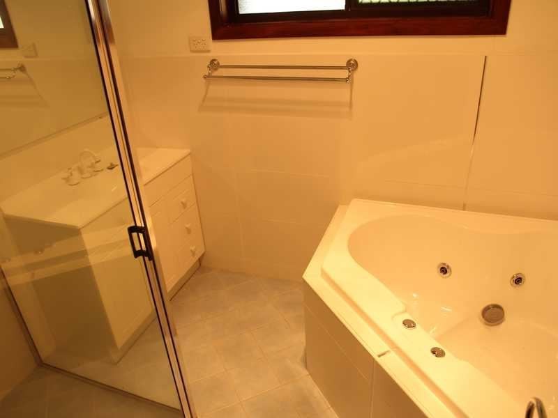 35 Hakea Crescent, South Bunbury WA 6230