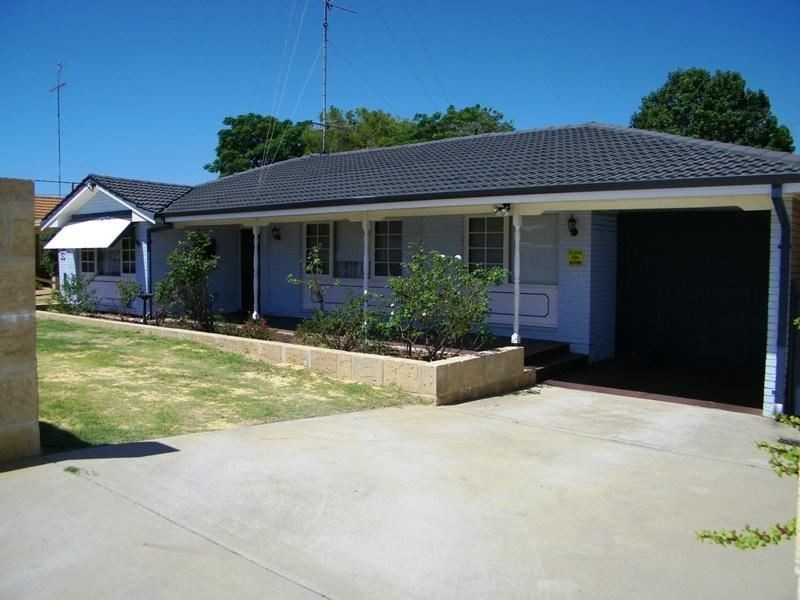 35 Hakea Crescent, South Bunbury WA 6230