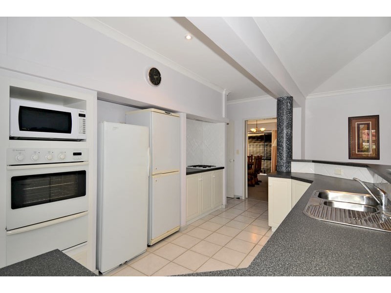 22 Turnberry Way, Pelican Point WA 6230