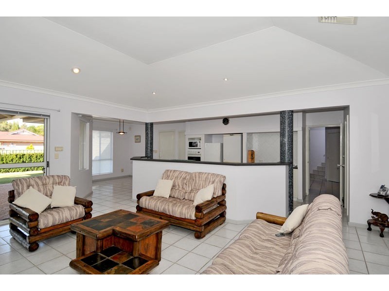 22 Turnberry Way, Pelican Point WA 6230