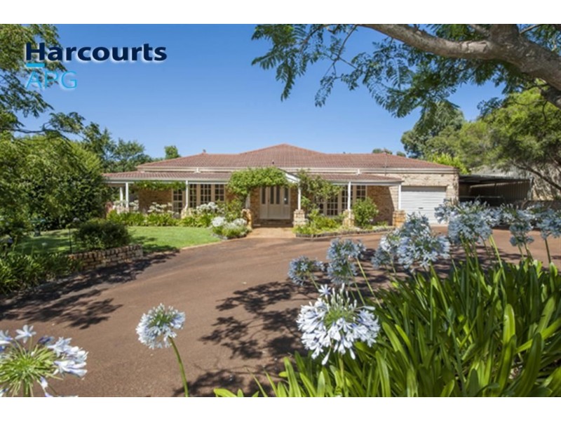 5 Hawkins Drive, Gelorup WA 6230