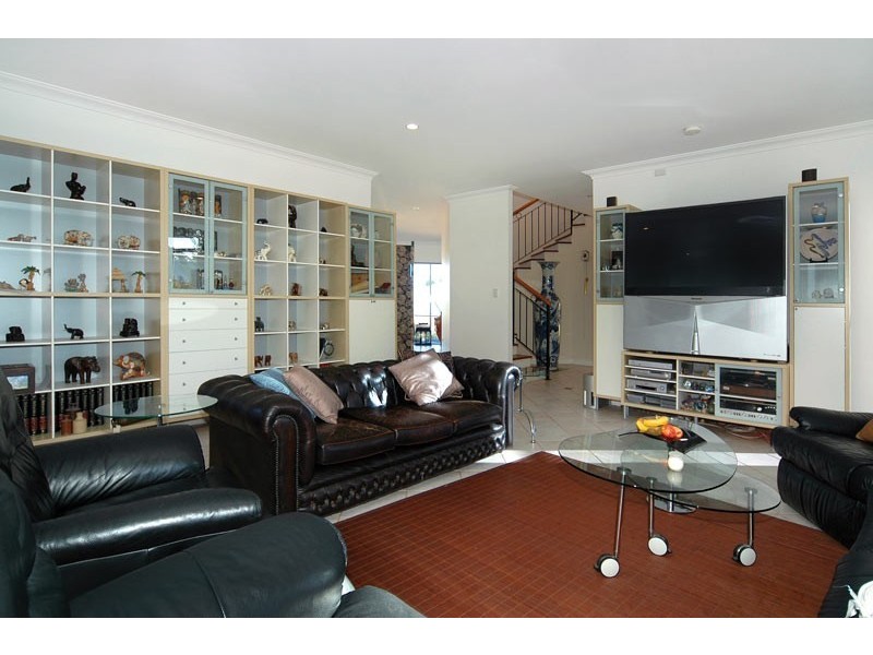 15 Trinity Rise, College Grove WA 6230