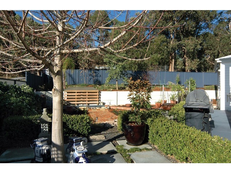 15 Trinity Rise, College Grove WA 6230
