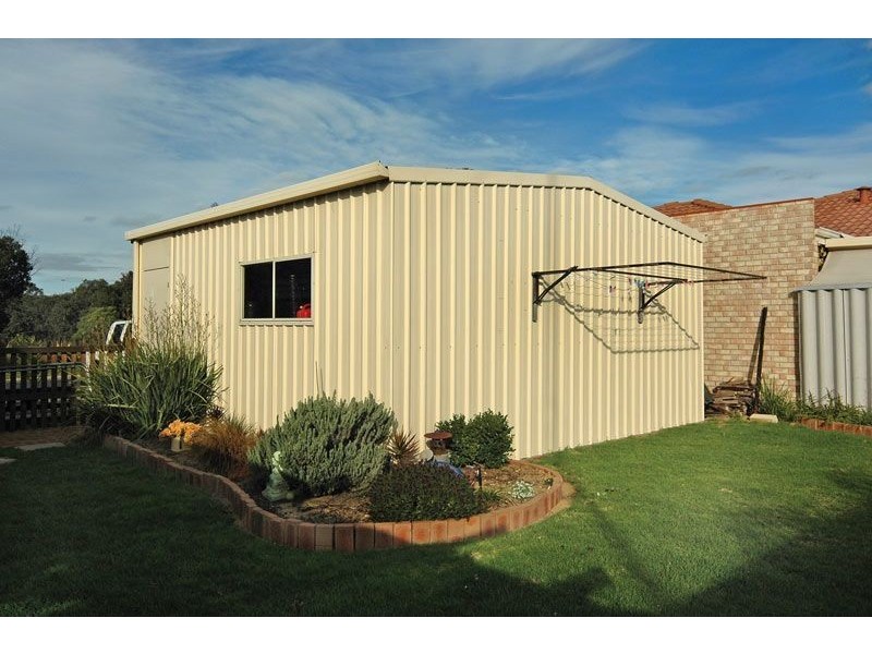 8 Gaudin Way, Australind WA 6233