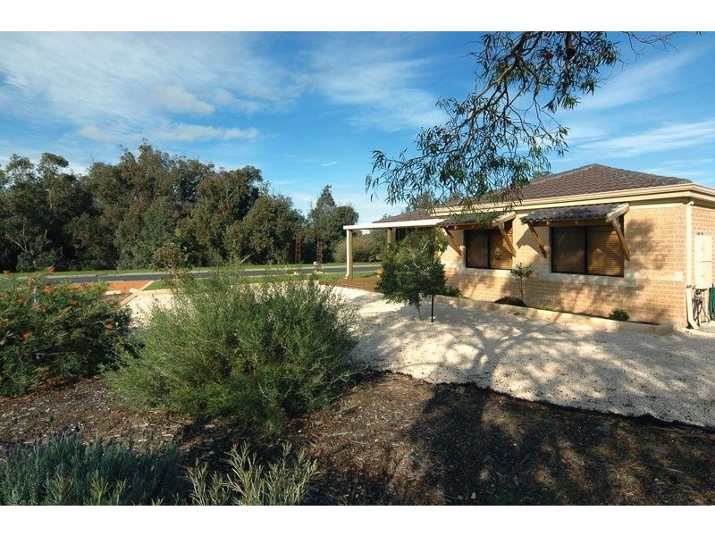 8 Gaudin Way, Australind WA 6233