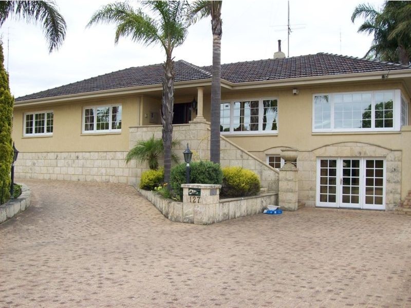 127 Minninup Road, South Bunbury WA 6230