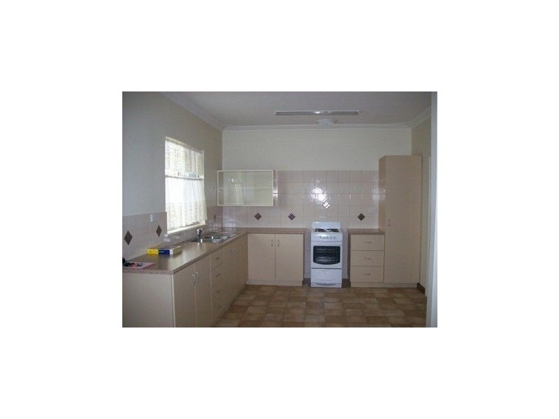 b/185 spencer, South Bunbury WA 6230