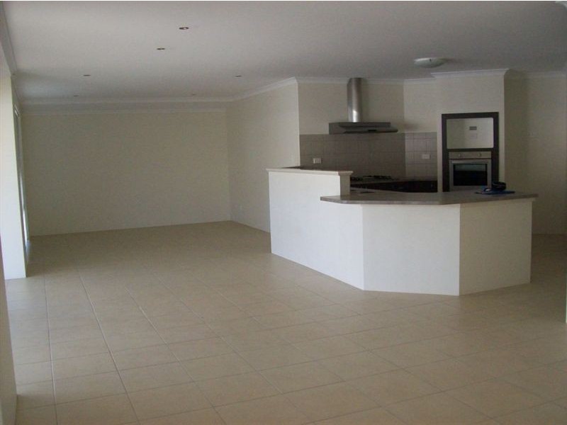 11 Arum, Bunbury WA 6230