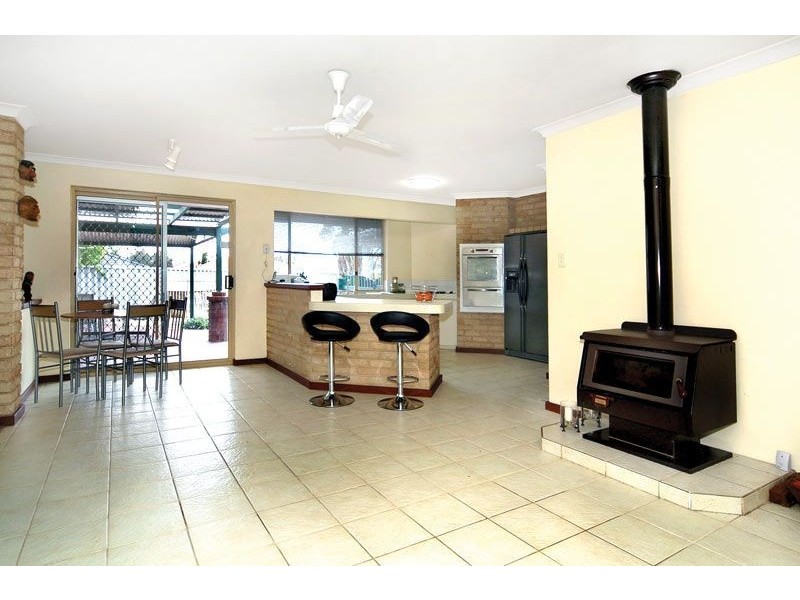 5 Rill Court, Australind WA 6233