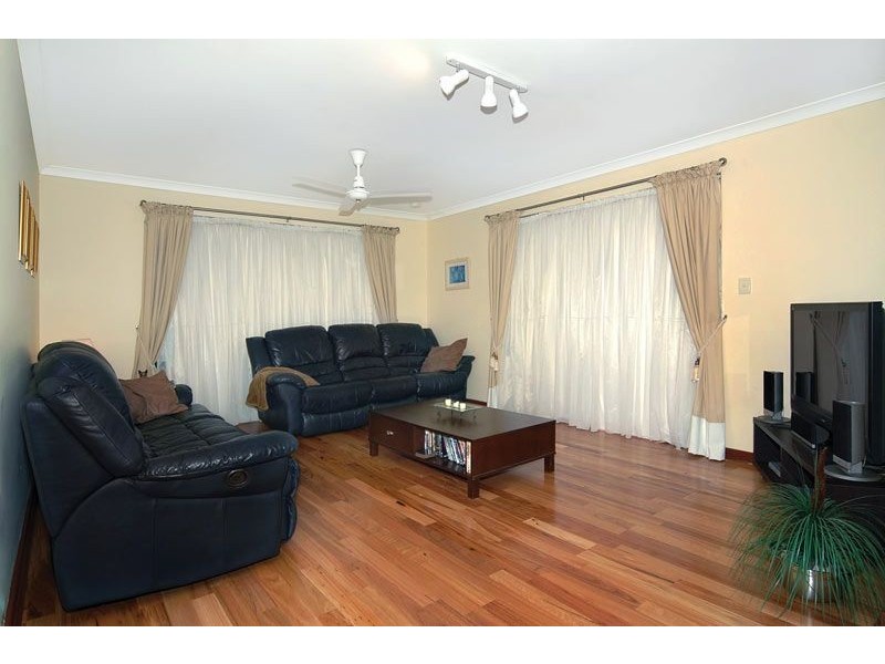 5 Rill Court, Australind WA 6233