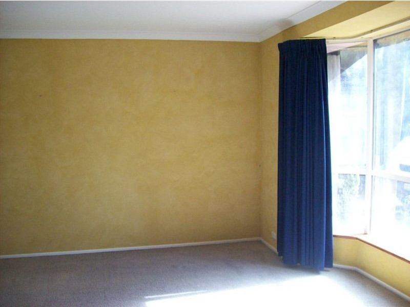 135 dawson avenue, Forrestfield WA 6058