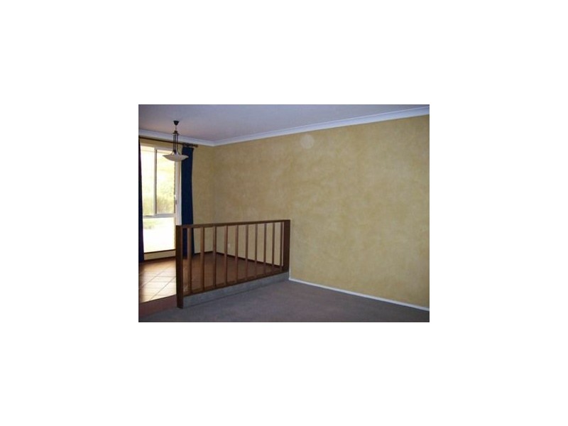 135 dawson avenue, Forrestfield WA 6058