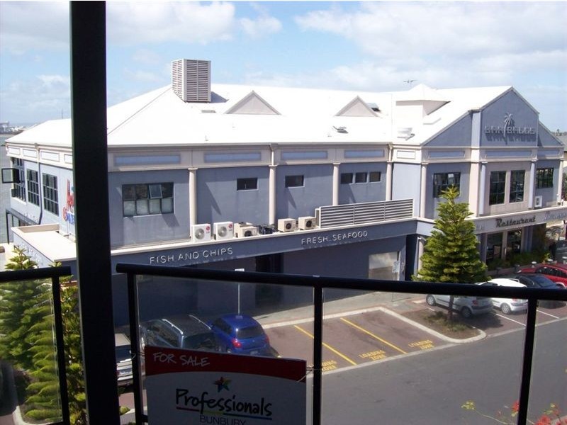 28/18 Bonnefoi Boulevard, Bunbury WA 6230