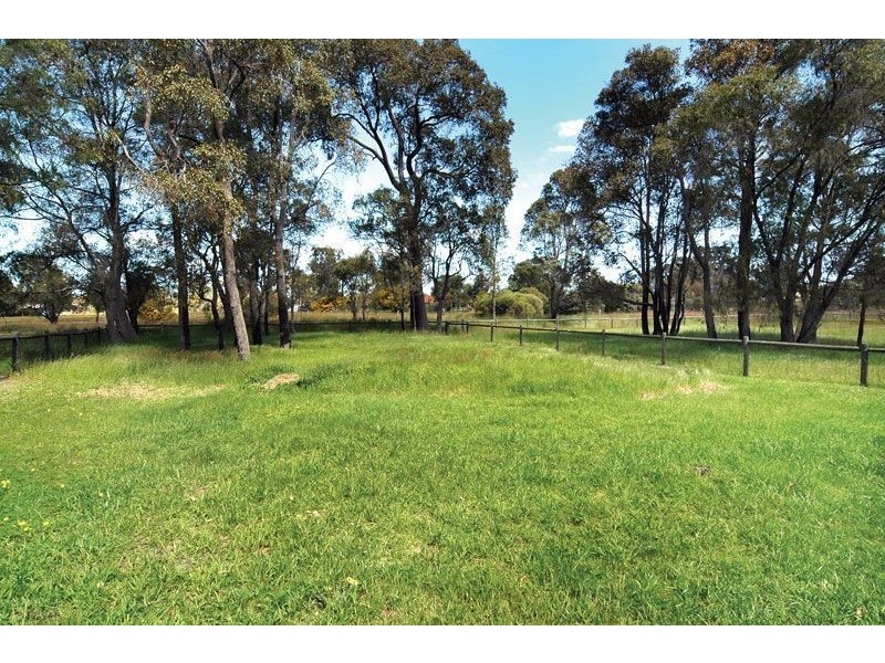 23 Maguire, Dardanup WA 6236