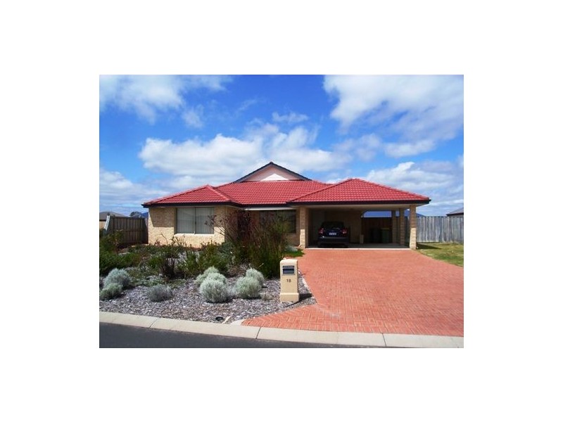 18 Burwood drive, Australind WA 6233