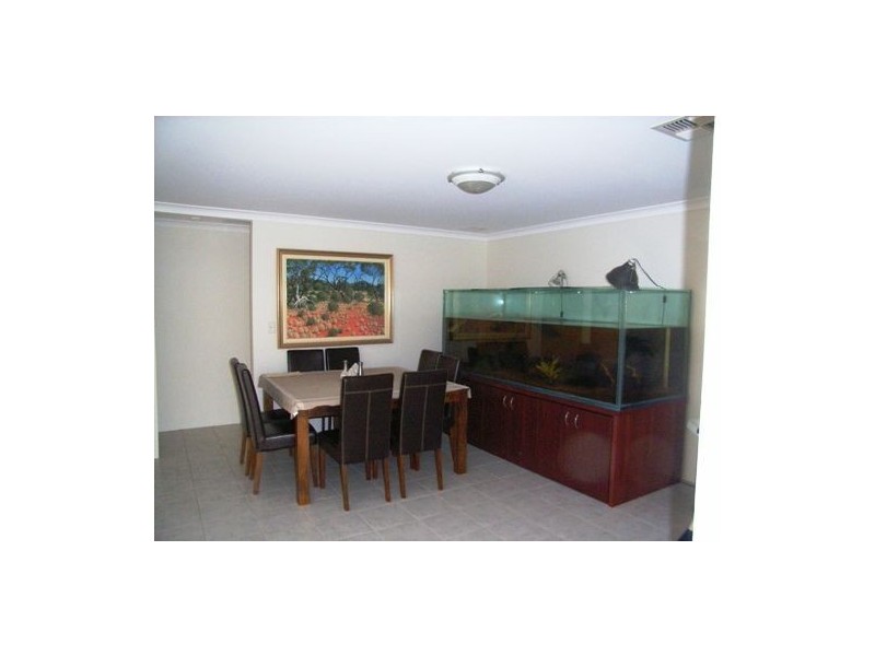 18 Burwood drive, Australind WA 6233