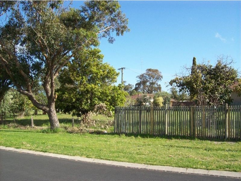 15 Burt Street, East Bunbury WA 6230