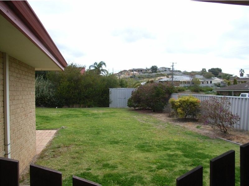 308 Ocean Drive, Withers WA 6230