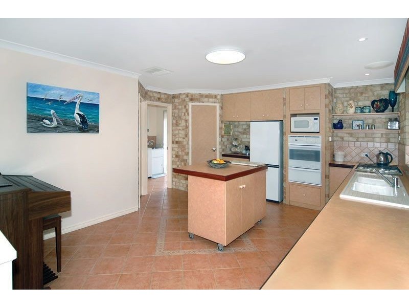 13 Snows Place, South Bunbury WA 6230