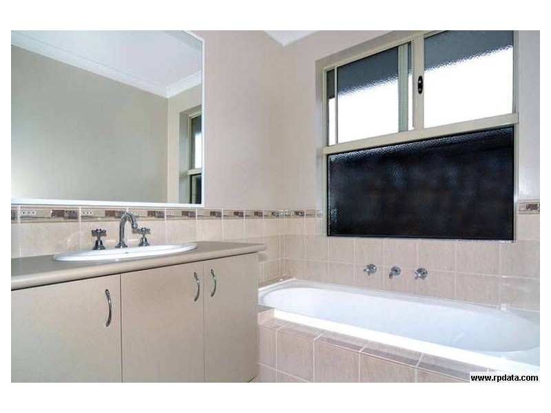 12 Diamond Street, Dalyellup WA 6230