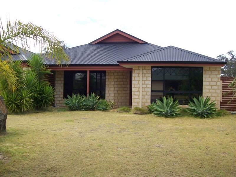 17 Mackay Road, Dalyellup WA 6230