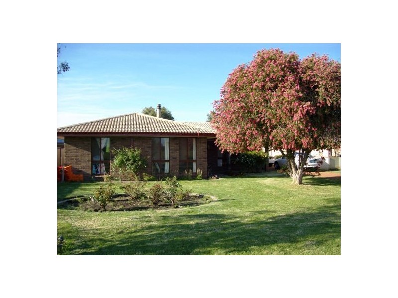 6d Clearys Road, Dardanup WA 6236