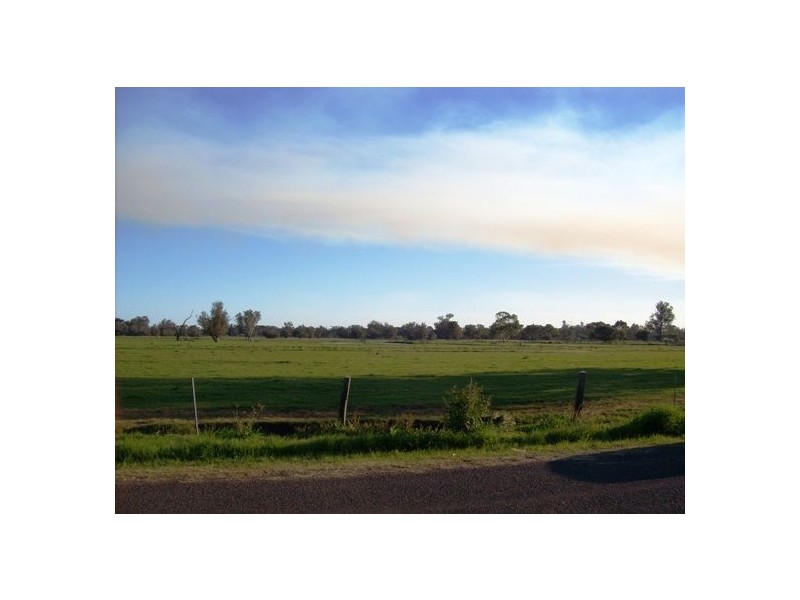 6d Clearys Road, Dardanup WA 6236