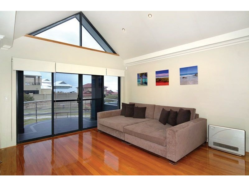 2/2 Haydock Street, Bunbury WA 6230