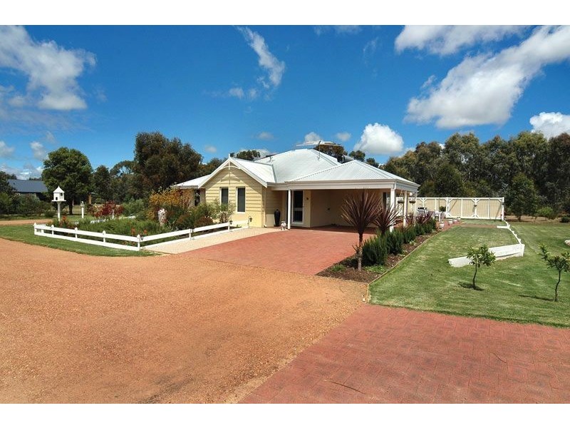 7 Albury Court, Boyanup WA 6237