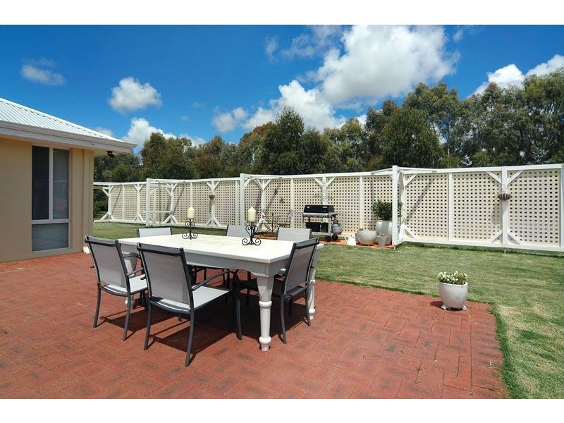 7 Albury Court, Boyanup WA 6237