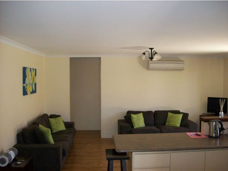 a/3 Sea shore Mews, South Bunbury WA 6230