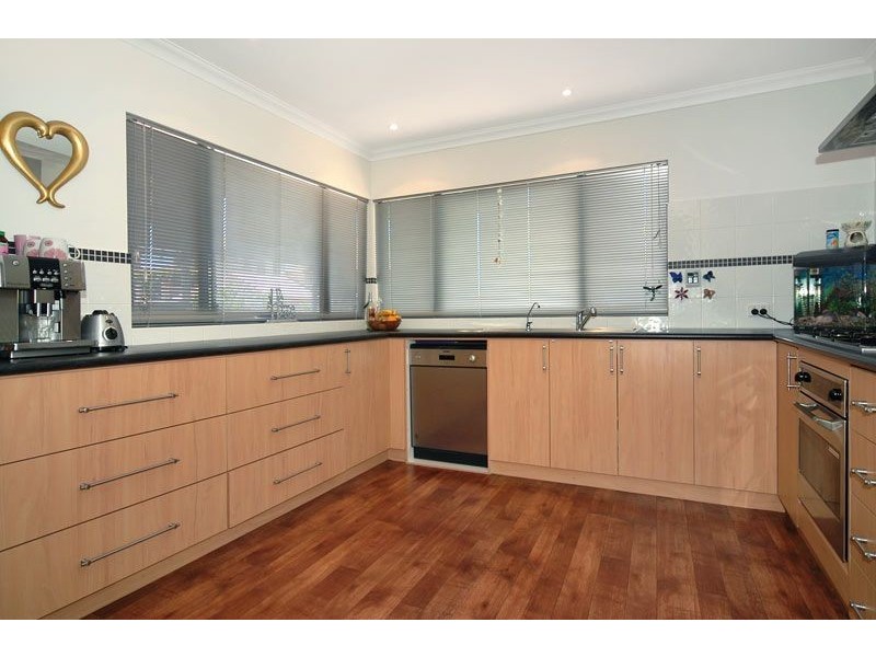 8 Carey Street, Bunbury WA 6230