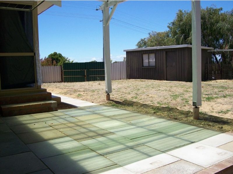 1 Knight Street, Withers WA 6230