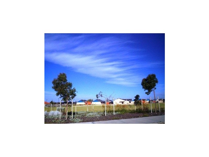 96 Braidwood Drive, Australind WA 6233