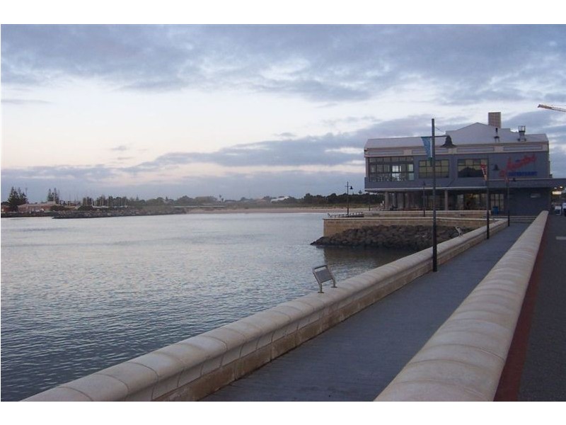 4/23 Casurina, Bunbury WA 6230