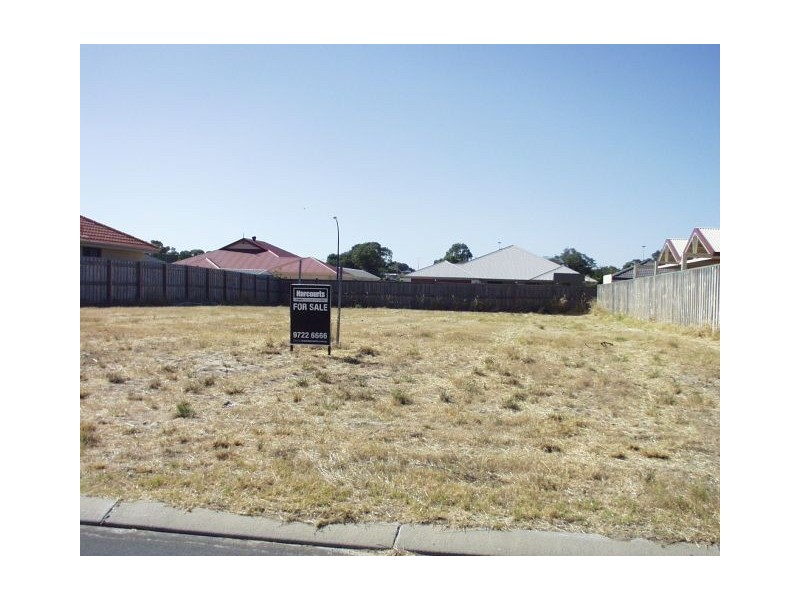 33 Avalon Road, Australind WA 6233