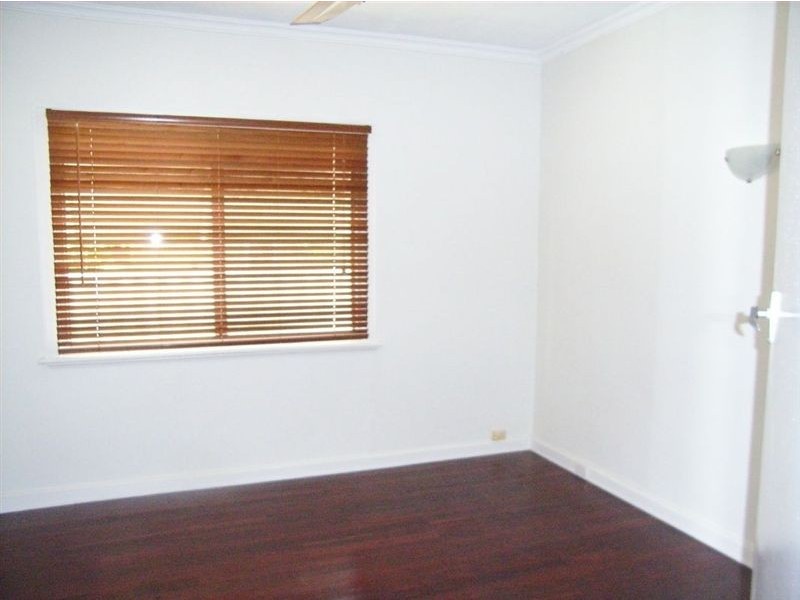 13 lowe street, Carey Park WA 6230