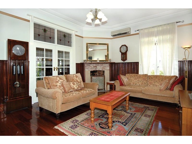 11 Sampson Road, Bunbury WA 6230