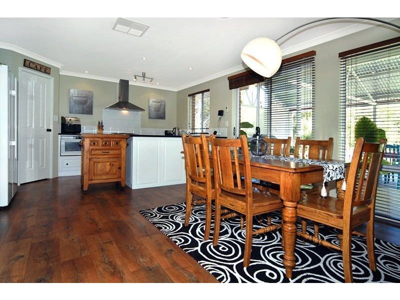 32 Marine Drive, Leschenault WA 6233