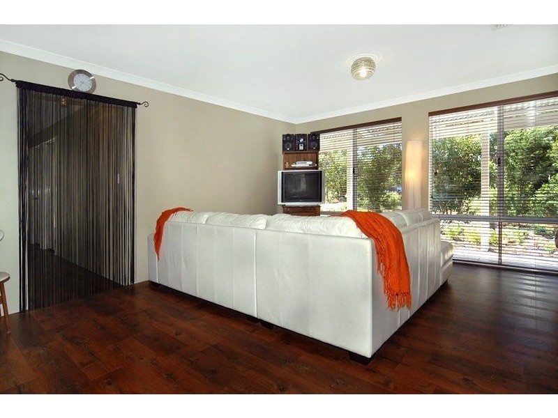 32 Marine Drive, Leschenault WA 6233