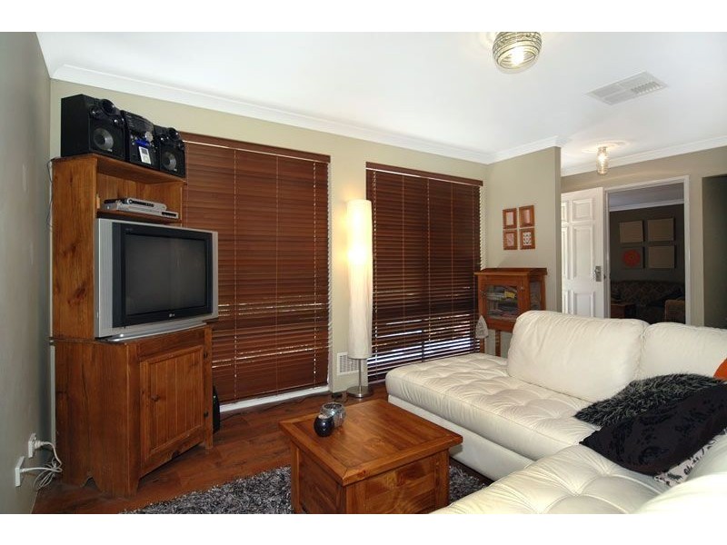 32 Marine Drive, Leschenault WA 6233