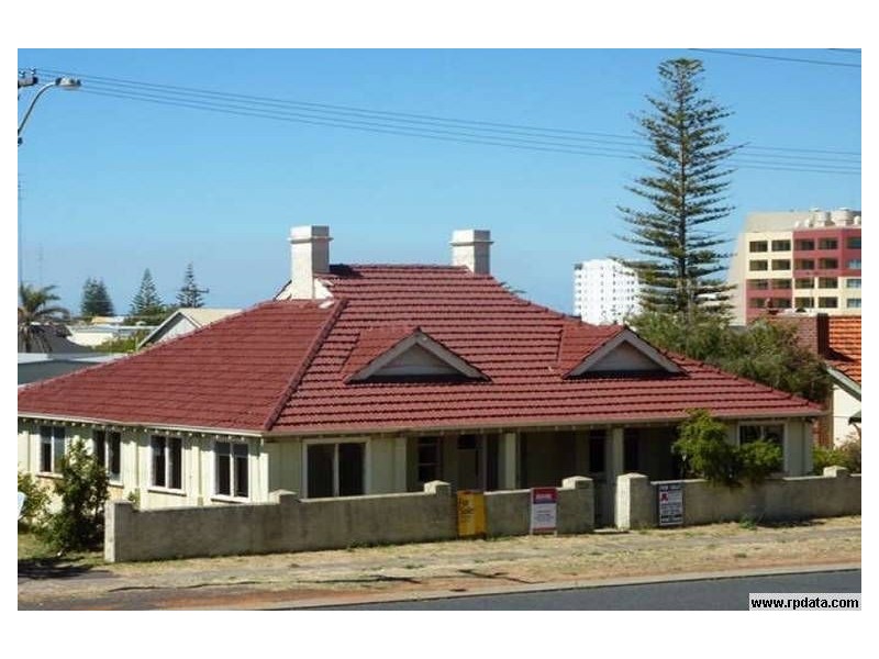 18 Wellington Street, Bunbury WA 6230