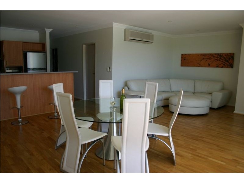 9/11 Casuarina Drive, Bunbury WA 6230