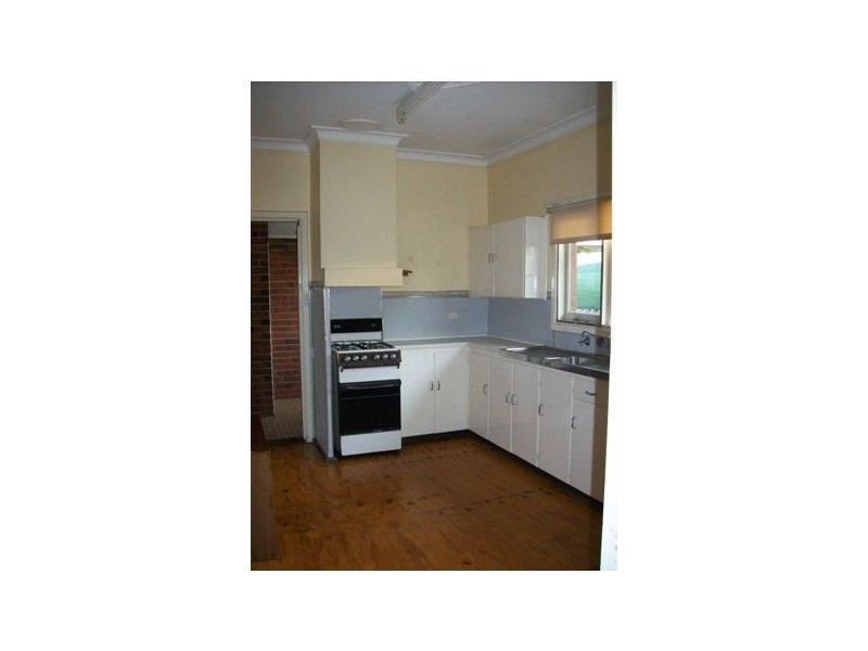 18 Devonshire St, Bunbury WA 6230