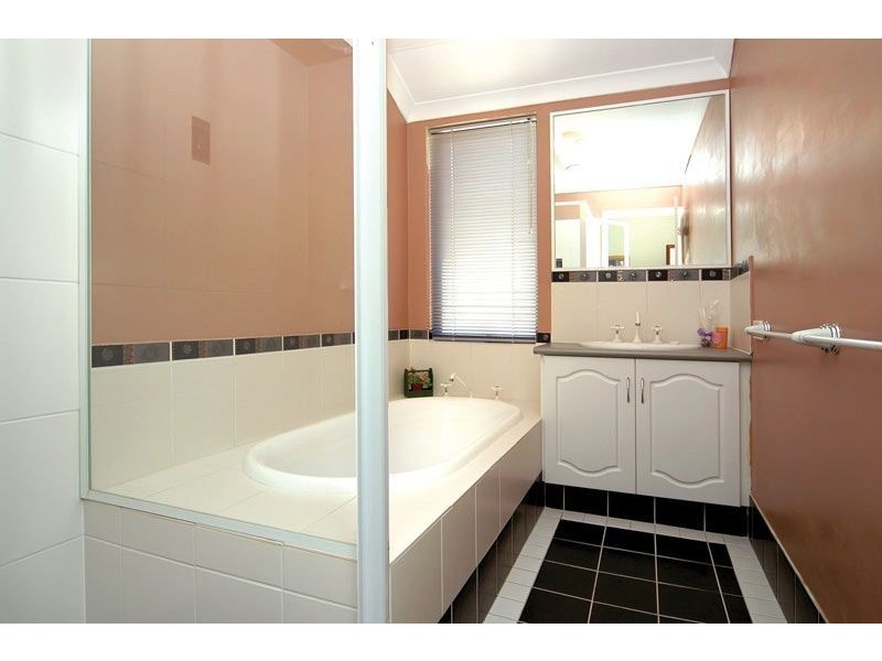 10 Woodbine Ridge, Eaton WA 6232