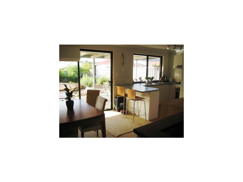 60 Somerville Drive, College Grove WA 6230