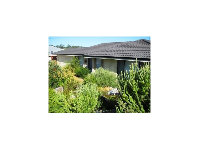 60 Somerville Drive, College Grove WA 6230